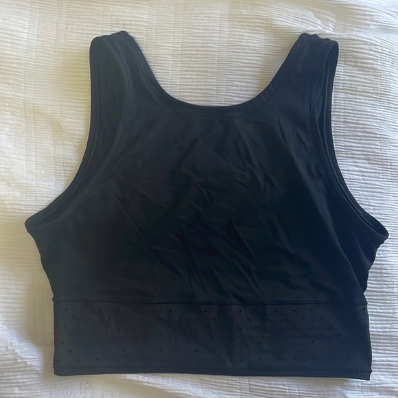 Lululemon crop top - Picture 1 of 2
